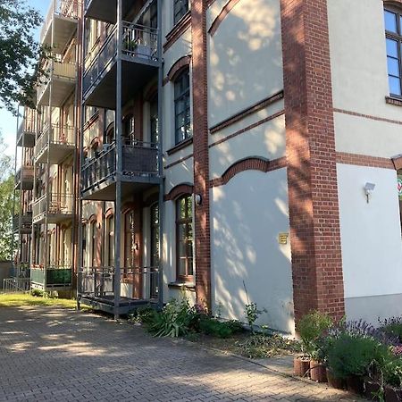 Ruhige Wohnung Im Fabrikstil In Chemnitz Exteriör bild