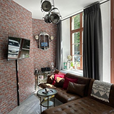 Ruhige Wohnung Im Fabrikstil In Chemnitz Exteriör bild