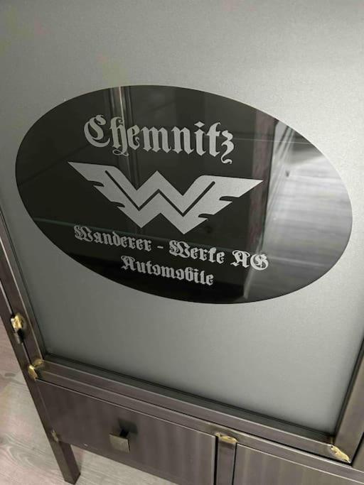 Ruhige Wohnung Im Fabrikstil In Chemnitz Exteriör bild